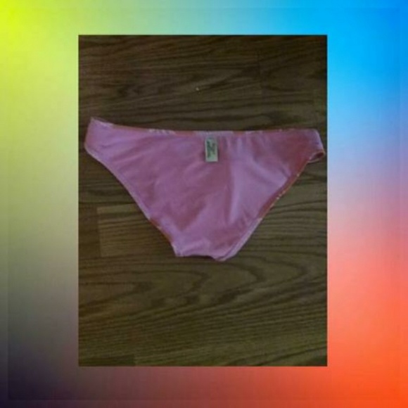 Awesome Bathing Suit  Bottom With Belt - Picture 3 of 3